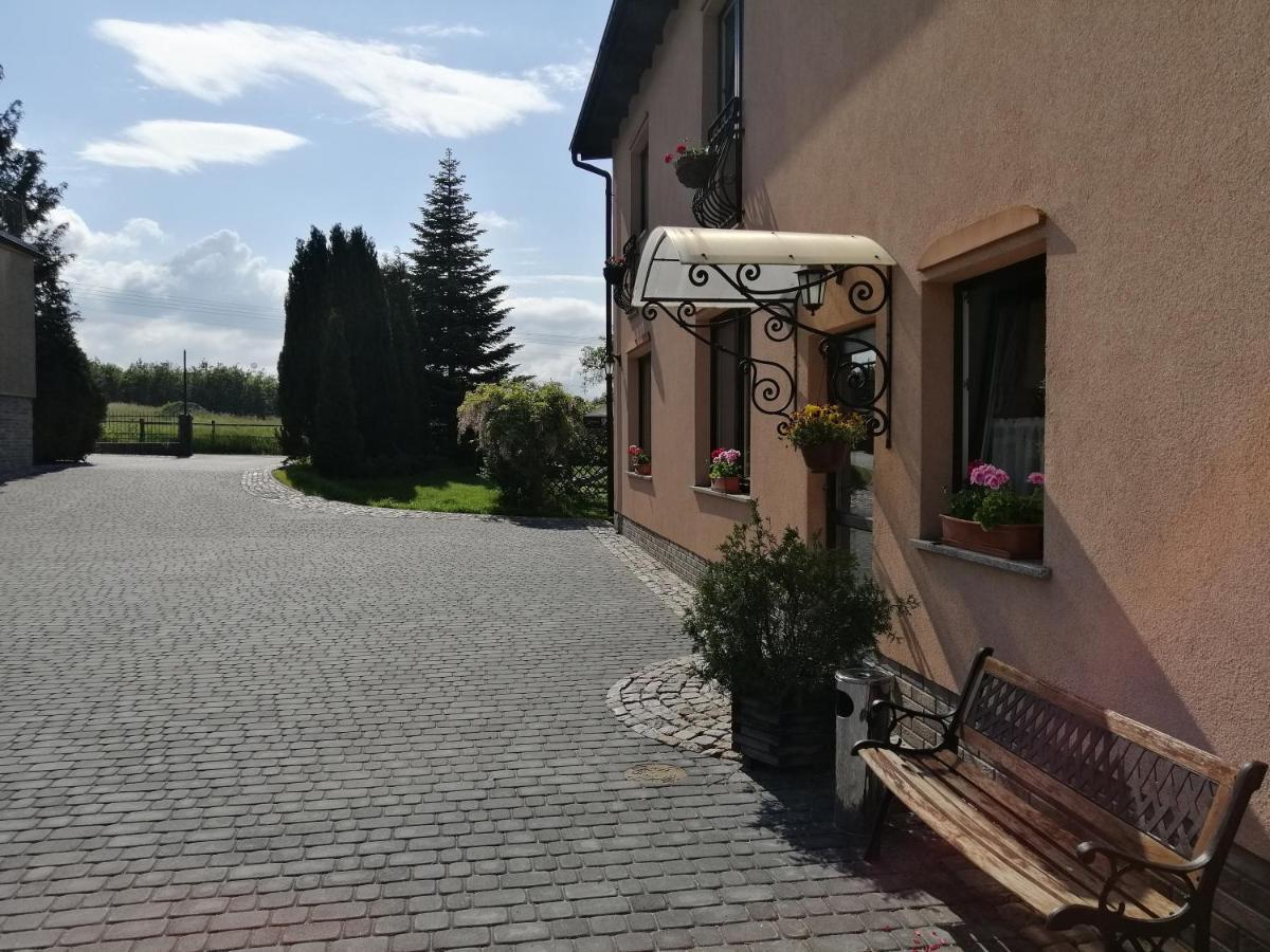 Villa Holma *** Agroturystyka Zbychowo Exterior foto
